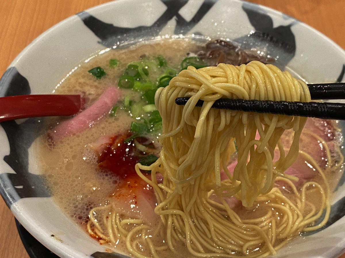 賀正軒 がしょうけん 三宮店 神戸とんこつラーメン 遅くまで開いてて 選べて 美味しくて 自由に生きる 頭の使い方 ホラノコウスケ公式ブログ